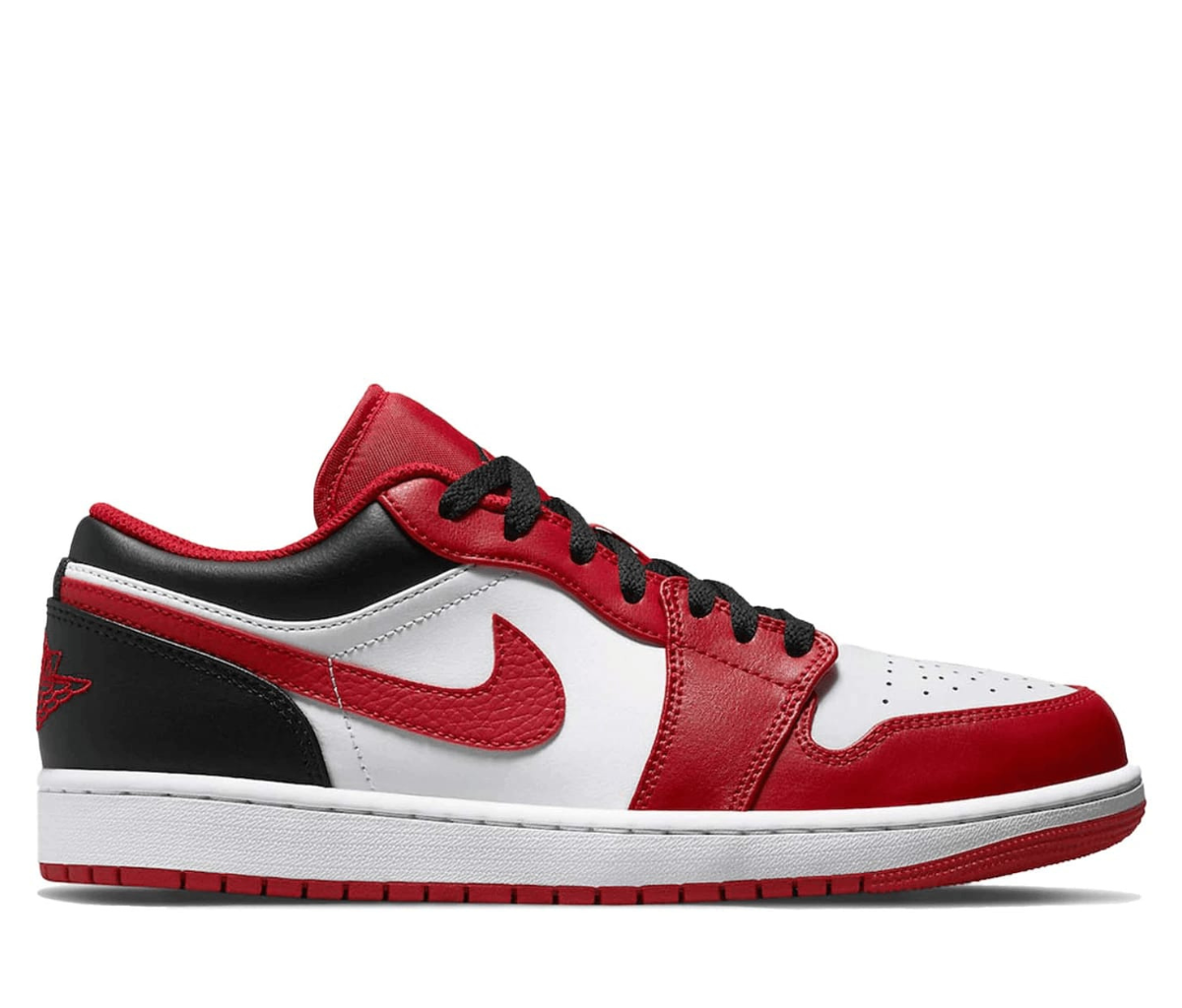 Jordan 1 Low Bulls