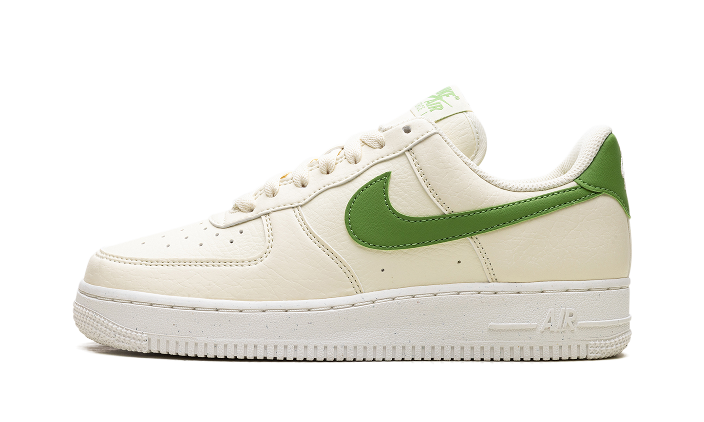 Nike Air Force 1 Low '07 SE Coconut Milk Chlorophyll (Women's)