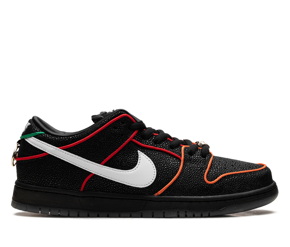 Nike SB Dunk Low Bronx Girls Skate