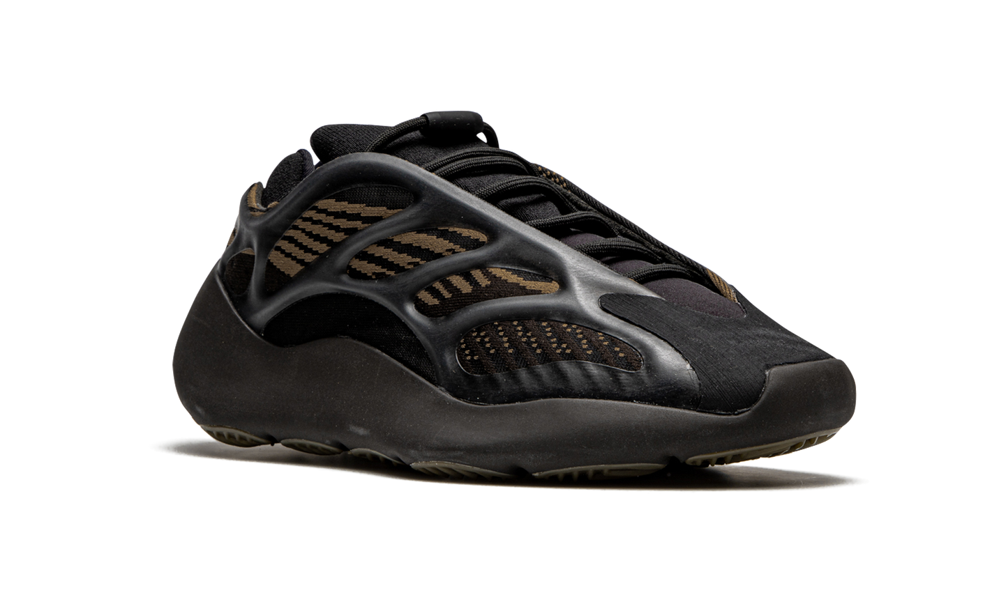 adidas Yeezy 700 V3 Clay Brown