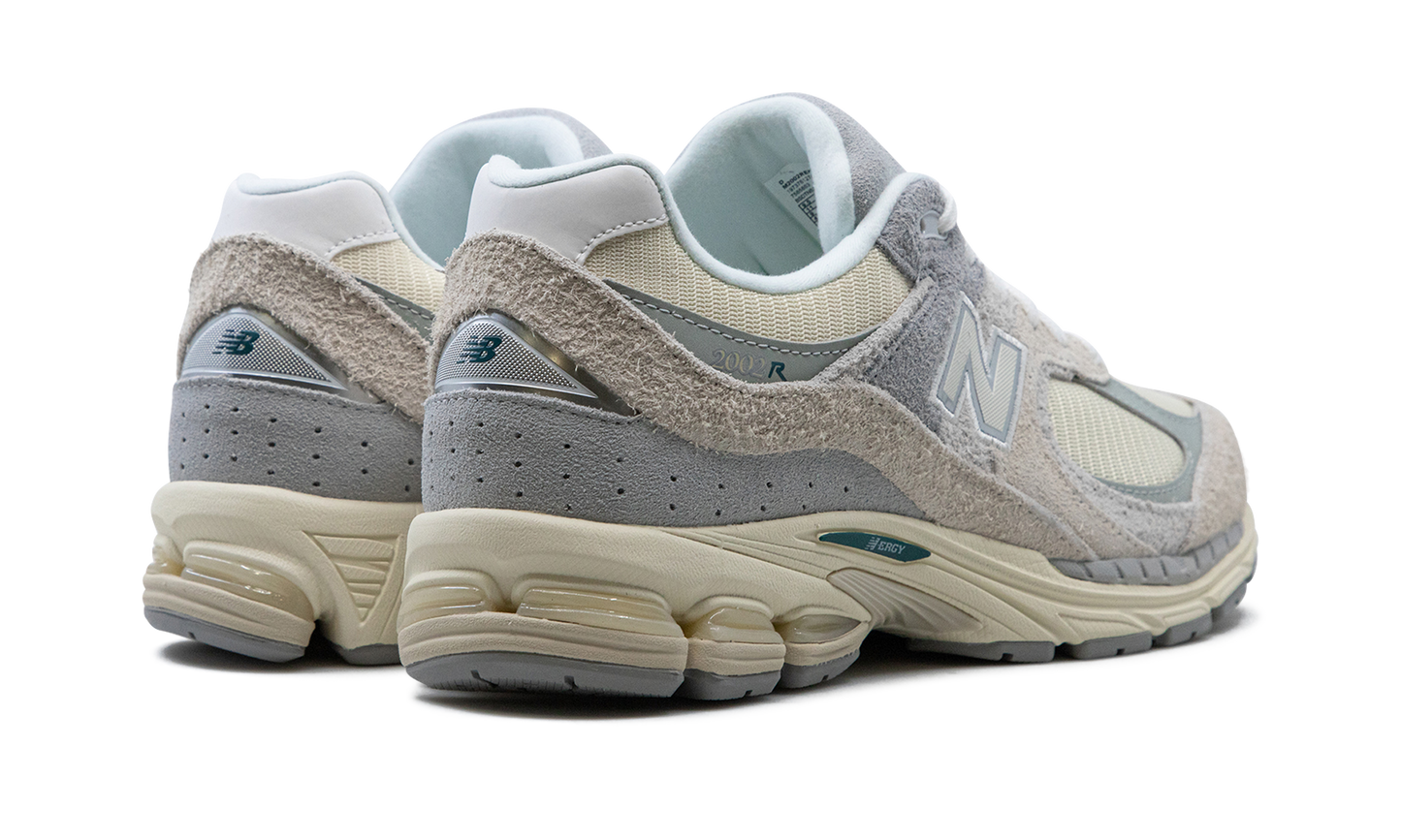 New Balance 2002R Linen