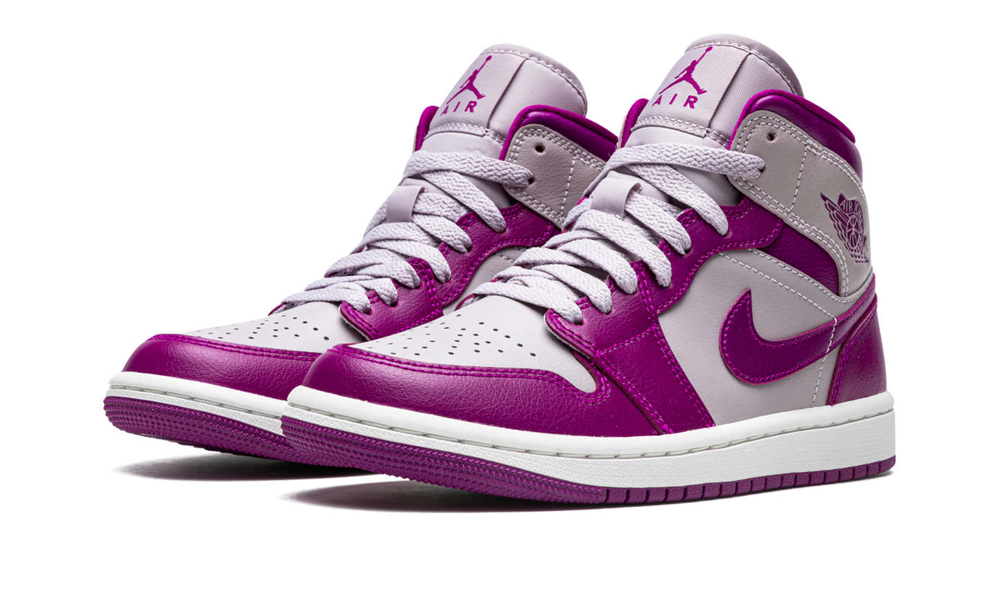 Jordan 1 Mid Magenta (2022) (Women's)