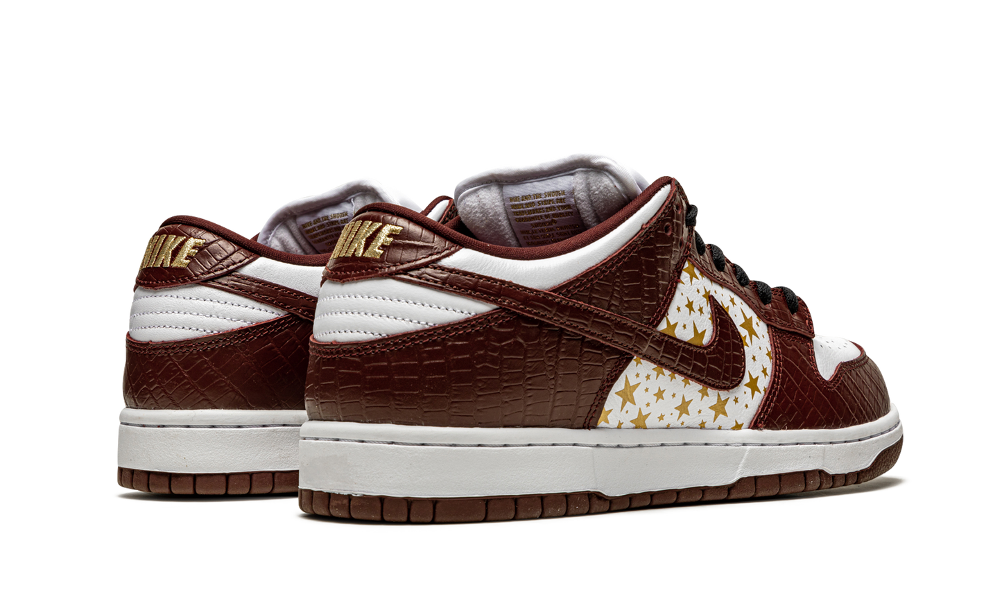 Nike SB Dunk Low Supreme Stars Barkroot Brown (2021)
