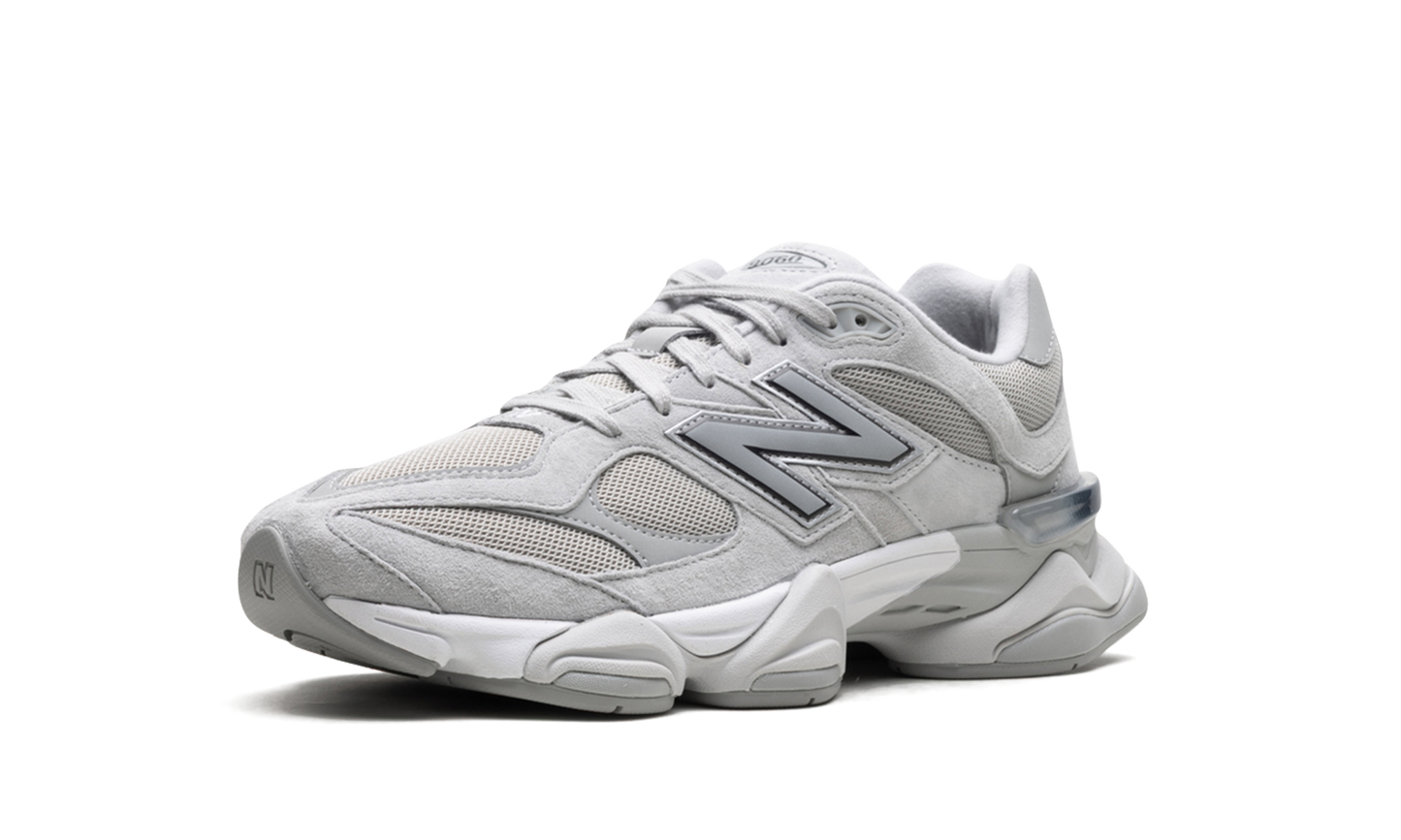 New Balance 9060 Silver Metallic Grey