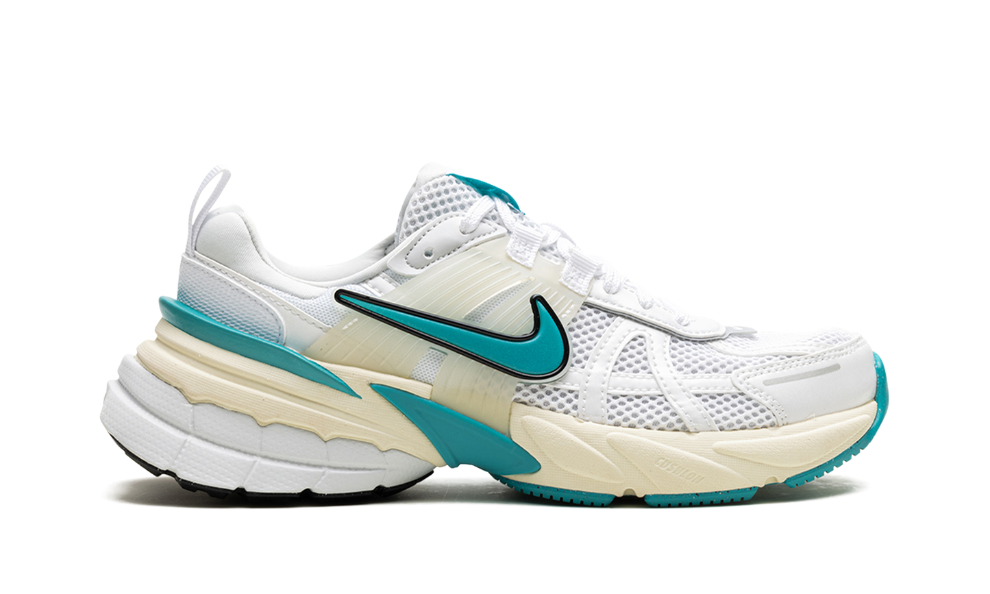 Nike V2K Run Dusty Cactus (Women's)