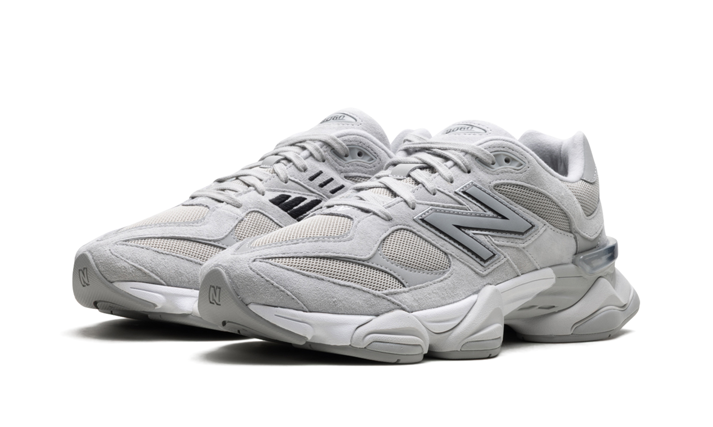 New Balance 9060 Silver Metallic Grey